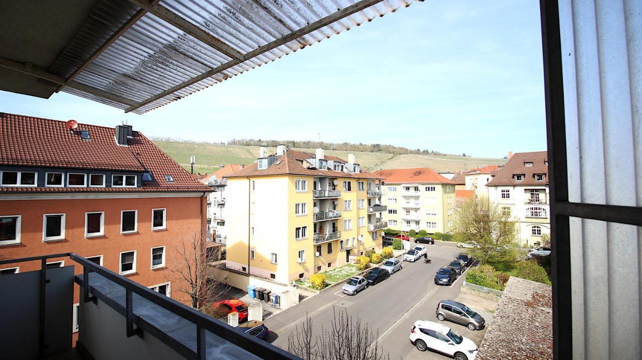 Großzügige Stadtwohnung - Garage, Balkon Würzburg Exterior foto